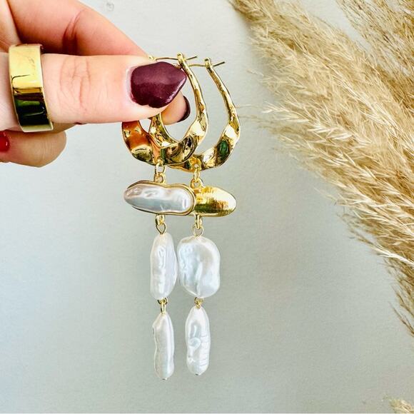 NEW NORDSTROM 18kt Gold Plated Pearl Bead Vintage Drop Hoop Earrings Jewelry - Picture 2 of 16